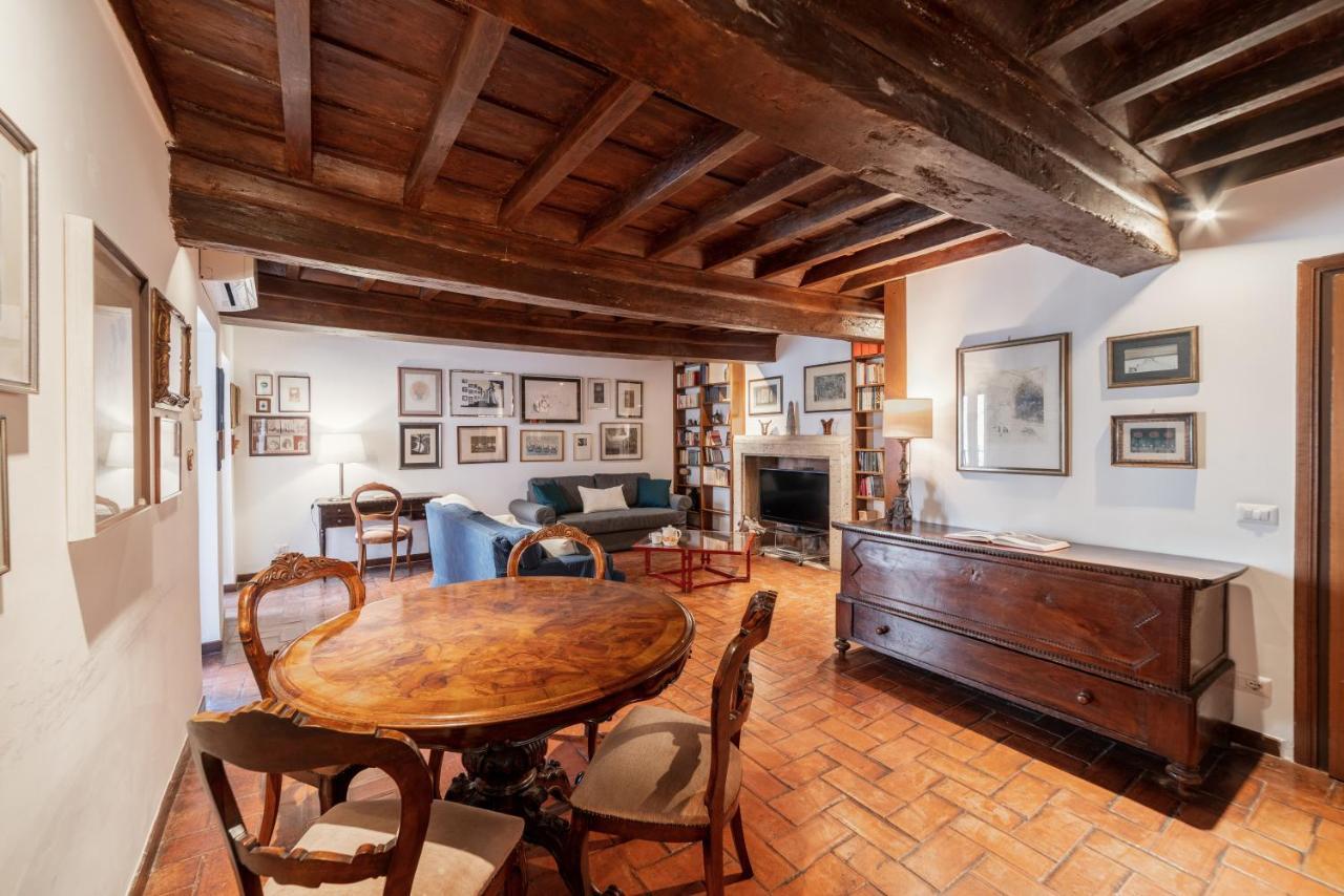 Domus Quiritum Charming, Appartamento D'Epoca A Campo De' Fiori روما المظهر الخارجي الصورة