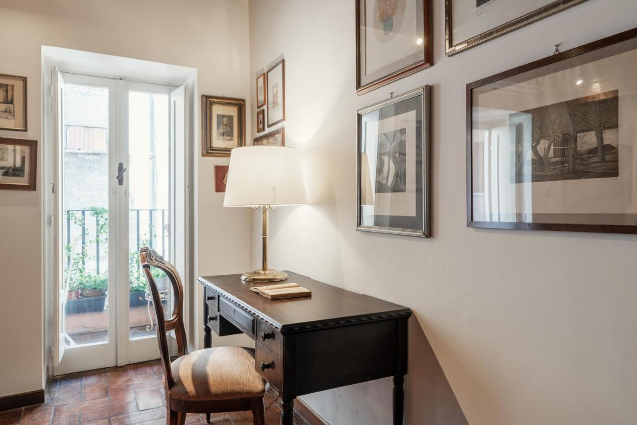 Domus Quiritum Charming, Appartamento D'Epoca A Campo De' Fiori روما المظهر الخارجي الصورة